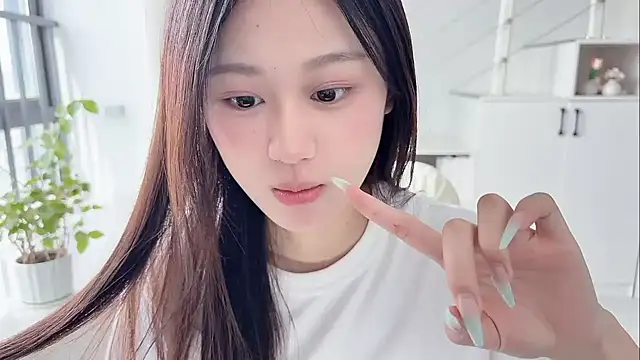 Snapshot of Cassie-20 chatting on 09-16-25, 02:23 Cassie-20 online show from 09-16-25, 02:23