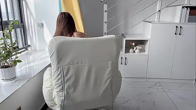 Snapshot of Cassie-20 chatting on 10-10-25, 01:37 Cassie-20 online show from 10-10-25, 01:37