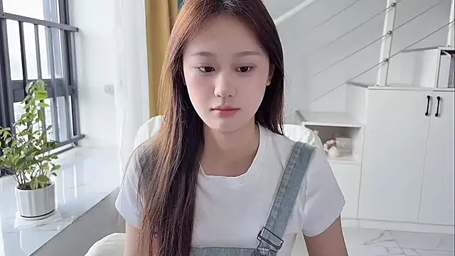 Snapshot of Cassie-20 chatting on 10-13-25, 02:11 Cassie-20 online show from 10-13-25, 02:11