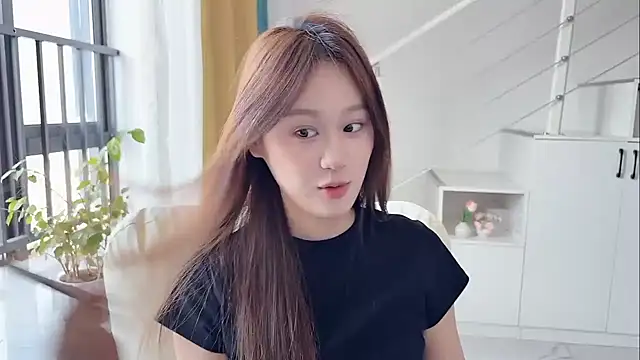 Snapshot of Cassie-20 chatting on 11-16-25, 02:06 Cassie-20 online show from 11-16-25, 02:06