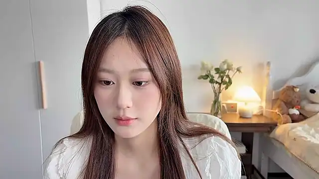 Cassie-20 online show from 05-13-26, 04:43