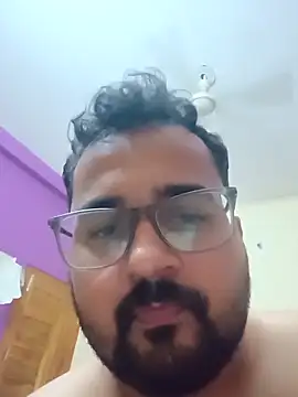 Snapshot of susthovai chatting on 05-11-26, 05:54 susthovai online show from 05-11-26, 05:54