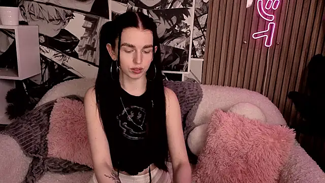 Snapshot of VictoriaPass chatting on 03-15-25, 10:57 VictoriaPass online show from 03-15-25, 10:57