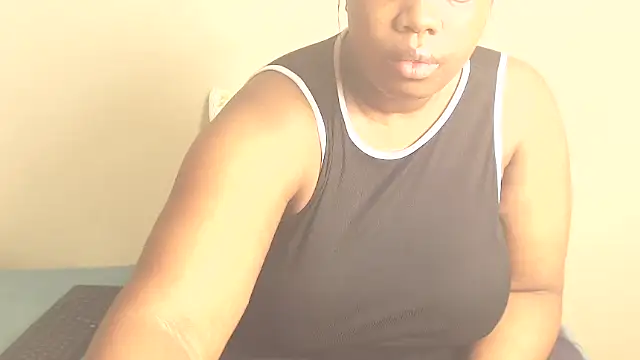 Snapshot of PinkMagic chatting on 03-14-25, 11:34 PinkMagic online show from 03-14-25, 11:34