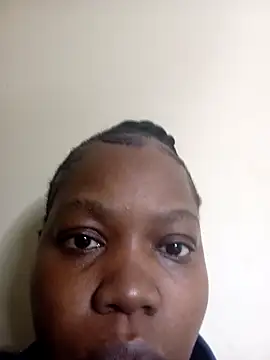 Snapshot of PinkMagic chatting on 11-05-25, 06:19 PinkMagic online show from 11-05-25, 06:19