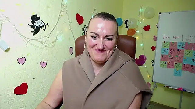 DianaMGG online show from 02-27-25, 03:15