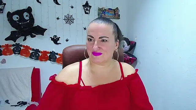 DianaMGG online show from 11-04-25, 06:23