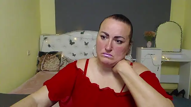 DianaMGG online show from 04-22-26, 05:54