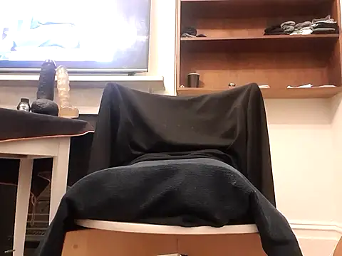 Snapshot of MystiqueRider chatting on 10-06-25, 01:08 MystiqueRider online show from 10-06-25, 01:08