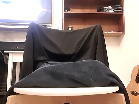 Snapshot of MystiqueRider chatting on 10-08-25, 10:24 MystiqueRider online show from 10-08-25, 10:24