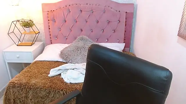 camilah tk online show from 11-05-25, 07:36