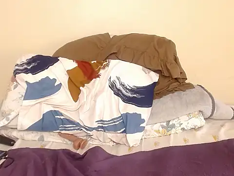 Snapshot of Karishma99_ chatting on 09-28-25, 11:04 Karishma99  online show from 09-28-25, 11:04