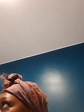 Snapshot of Karishma99_ chatting on 10-27-25, 06:50 Karishma99  online show from 10-27-25, 06:50