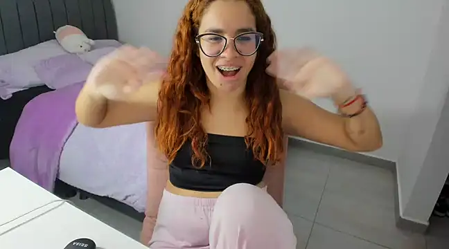 Greciaruiz  online show from 03-03-25, 11:46