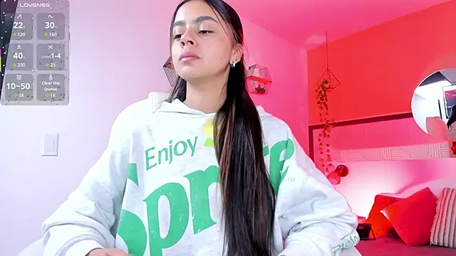 Bella walker  online show from 03-06-26, 07:54