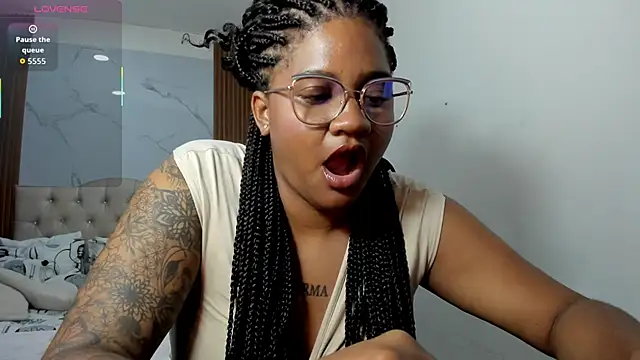 ZahraRose online show from 04-21-26, 02:51