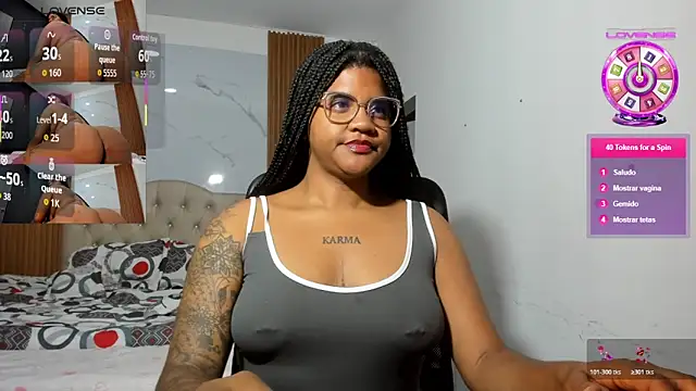 Snapshot of ZahraRose chatting on 06-10-26, 10:25 ZahraRose online show from 06-10-26, 10:25