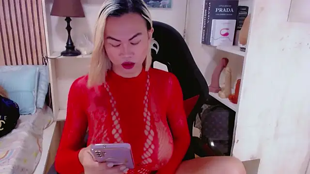 BustyBigBoobsHugeCockTS online show from 02-18-25, 01:10