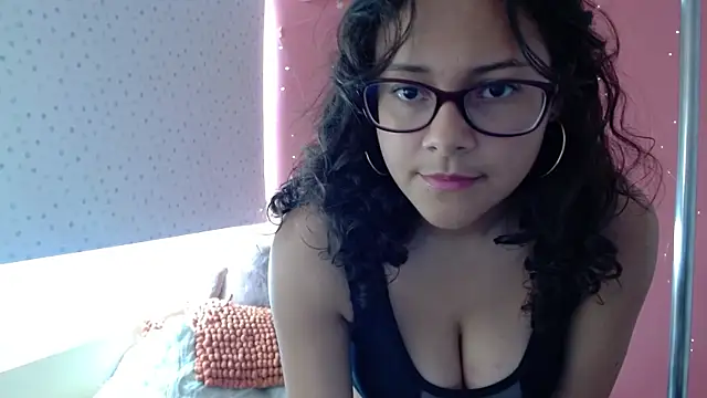 Snapshot of morahaze chatting on 01-06-25, 07:35 morahaze online show from 01-06-25, 07:35