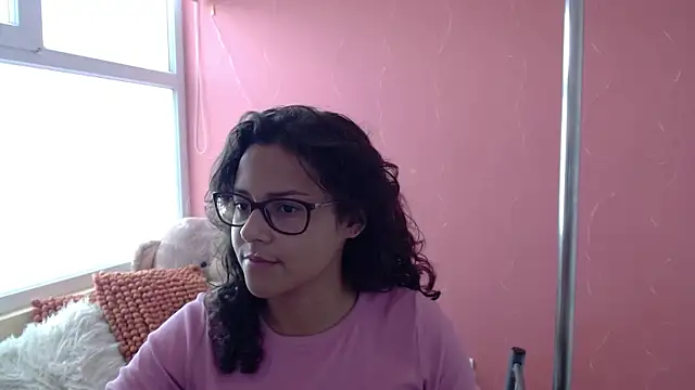 Snapshot of morahaze chatting on 01-09-25, 08:44 morahaze online show from 01-09-25, 08:44