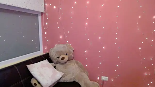 Snapshot of morahaze chatting on 02-27-25, 10:04 morahaze online show from 02-27-25, 10:04