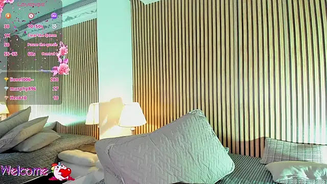 Snapshot of MichelleOwens chatting on 02-20-25, 10:04 MichelleOwens online show from 02-20-25, 10:04