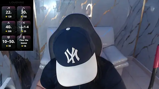 Snapshot of melany_rouse18 chatting on 11-26-25, 03:02 melany rouse18 online show from 11-26-25, 03:02