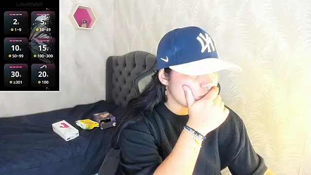 Snapshot of melany_rouse18 chatting on 12-03-25, 09:24 melany rouse18 online show from 12-03-25, 09:24