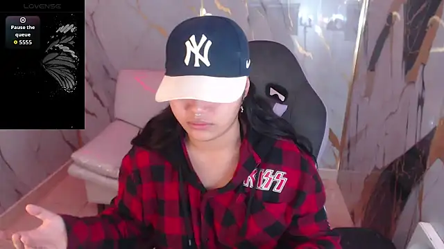 Snapshot of melany_rouse18 chatting on 12-05-25, 01:09 melany rouse18 online show from 12-05-25, 01:09