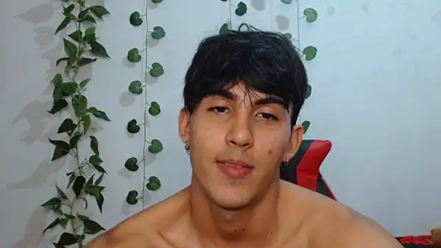 neithanzynxx online show from 02-25-25, 08:19