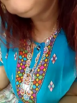 Loly2025 online show from 04-26-26, 10:46