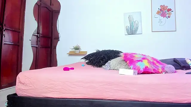 naomy 68 online show from 02-28-25, 07:56