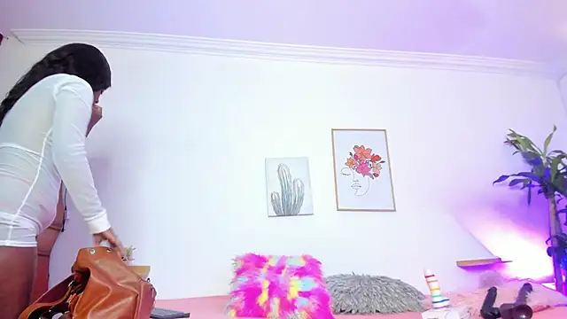 naomy 68 online show from 03-11-25, 07:58