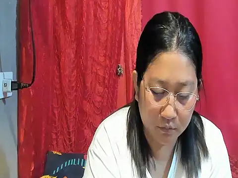 hotchubby88 online show from 04-06-26, 10:54