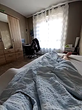 Snapshot of DerechteJunge chatting on 03-08-25, 07:38 DerechteJunge online show from 03-08-25, 07:38