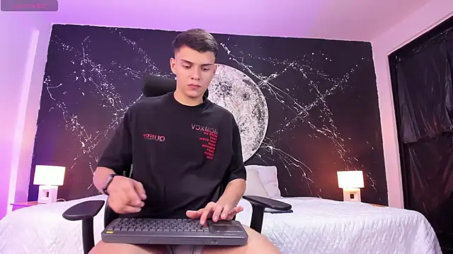 JacobRoberts1 online show from 03-08-25, 04:45