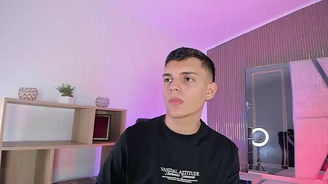 JacobRoberts1 online show from 11-28-25, 08:22