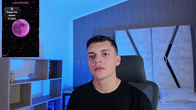 JacobRoberts1 online show from 12-01-25, 08:25