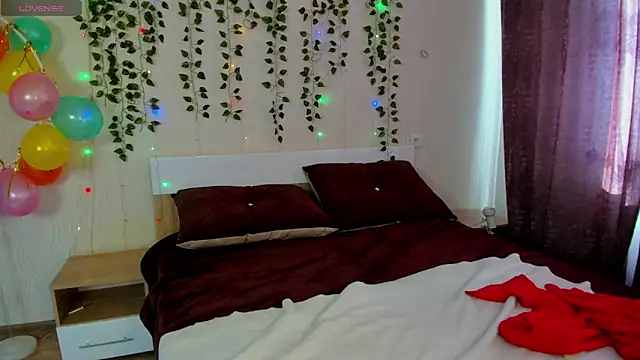 Snapshot of xeva_angelx chatting on 03-12-25, 06:51 xeva angelx online show from 03-12-25, 06:51