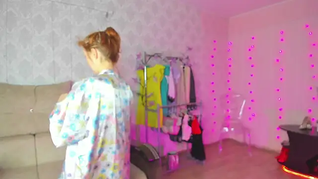 Snapshot of xeva_angelx chatting on 10-30-25, 12:56 xeva angelx online show from 10-30-25, 12:56