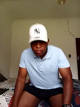 Snapshot of bosszonke123 chatting on 03-02-25, 01:05 bosszonke123 online show from 03-02-25, 01:05