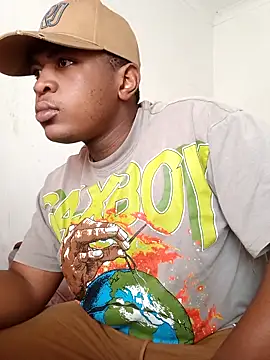 Snapshot of bosszonke123 chatting on 05-08-26, 07:25 bosszonke123 online show from 05-08-26, 07:25