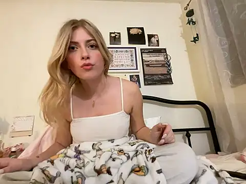 Snapshot of sinfulblonde1 chatting on 02-23-25, 01:57 sinfulblonde1 online show from 02-23-25, 01:57