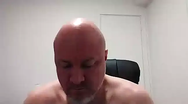 Lucifer29cm online show from 03-11-25, 09:34