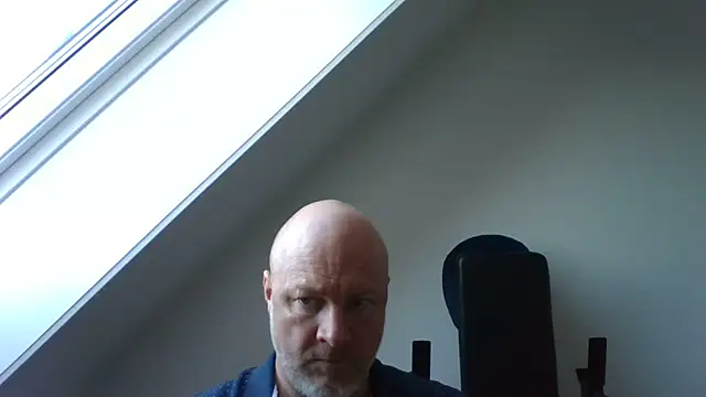 Lucifer29cm online show from 09-26-25, 06:17