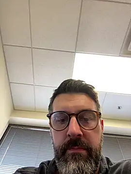 plaintreebull online show from 03-11-26, 06:14