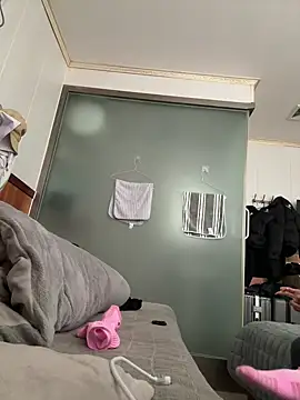 QR666dkk online show from 03-06-25, 08:19