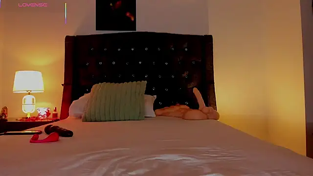 Skay Hot online show from 10-22-25, 11:37