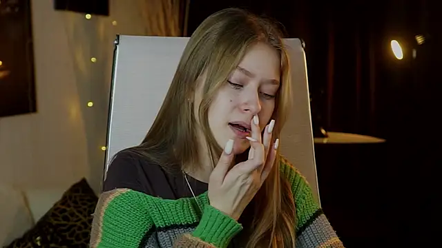 EveMundie online show from 01-14-26, 11:05