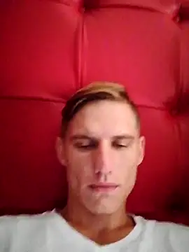 Ruanie online show from 04-22-26, 02:29